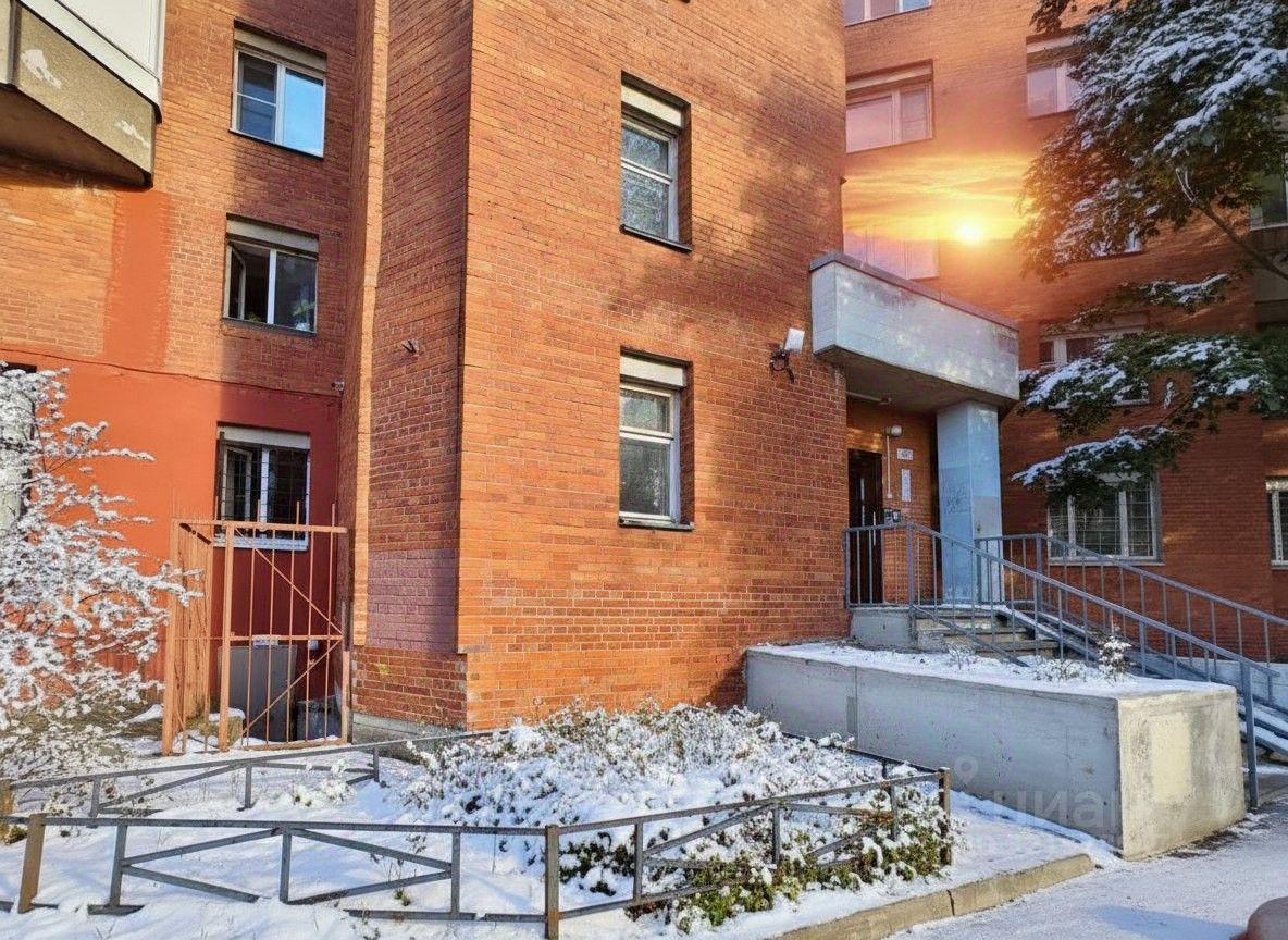 Продажа 1-комн квартиры на вторичном рынке улица Савушкина, 134К1