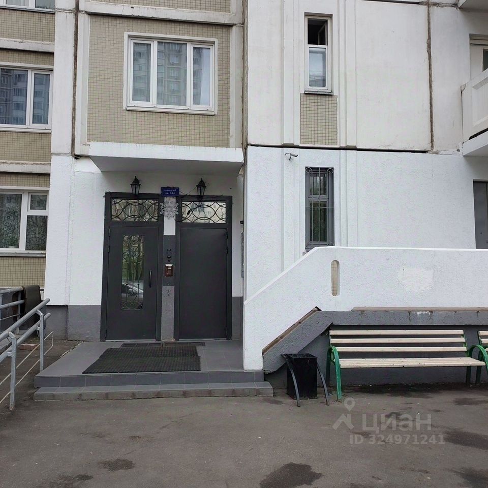Продажа 3-комн квартиры на вторичном рынке улица Герасима Курина, 16