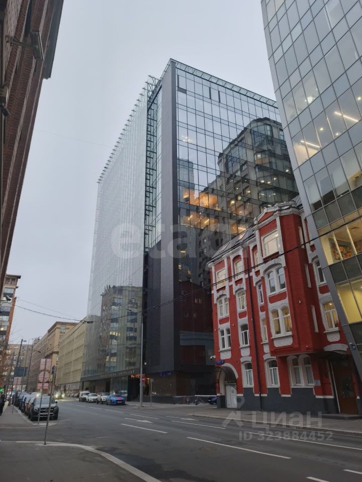 Продажа 2-комн квартиры на вторичном рынке 2-я Брестская улица, 6