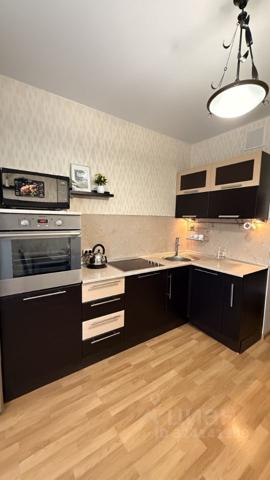 Аренда 1-комн квартиры на вторичном рынке Комендантский проспект, 53к4