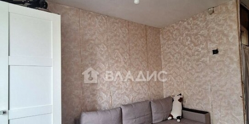 3-комн квартира ул Молостовых,  д. 17,  к. 2