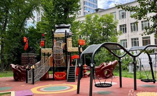 Продажа 3-комн квартиры на вторичном рынке Международная улица,  д. 13