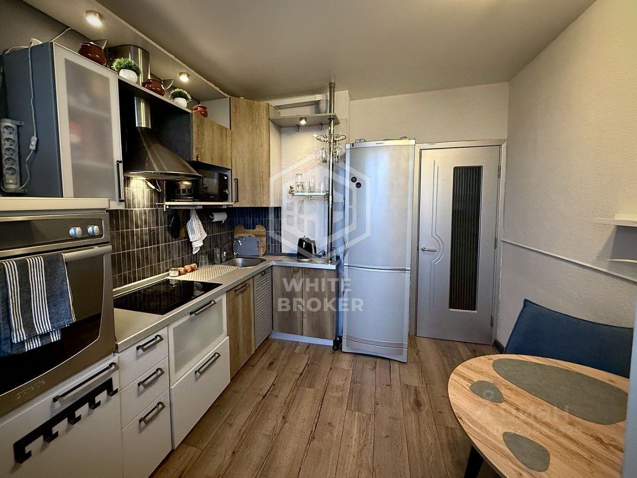 Продажа 3-комн квартиры на вторичном рынке Мурановская улица, 12