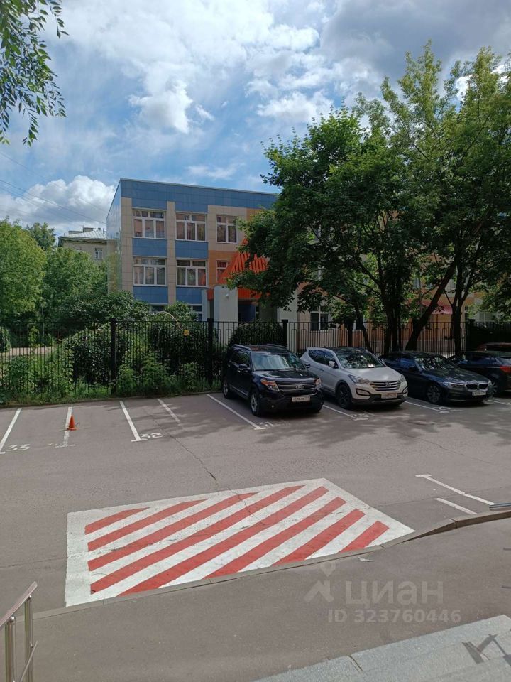 Продажа 3-комн квартиры на вторичном рынке Выборгская улица, 4К1