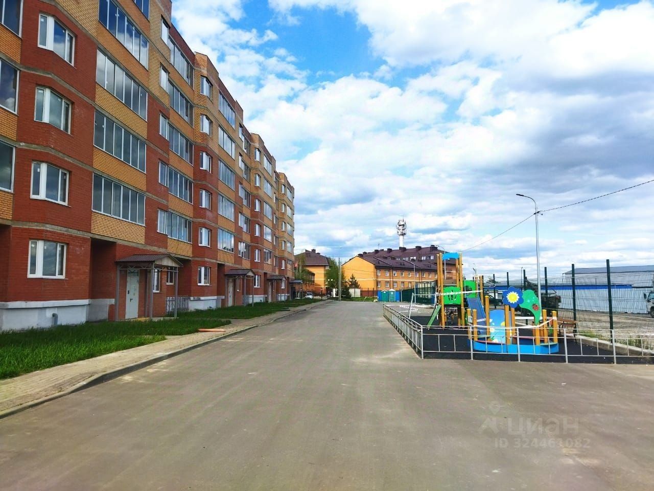 Продажа 1-комн квартиры на вторичном рынке пос. Лунево, 33