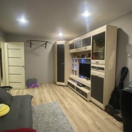 Продажа 2-комн квартиры на вторичном рынке Санкт-Петербургское шоссе,  д. 42б