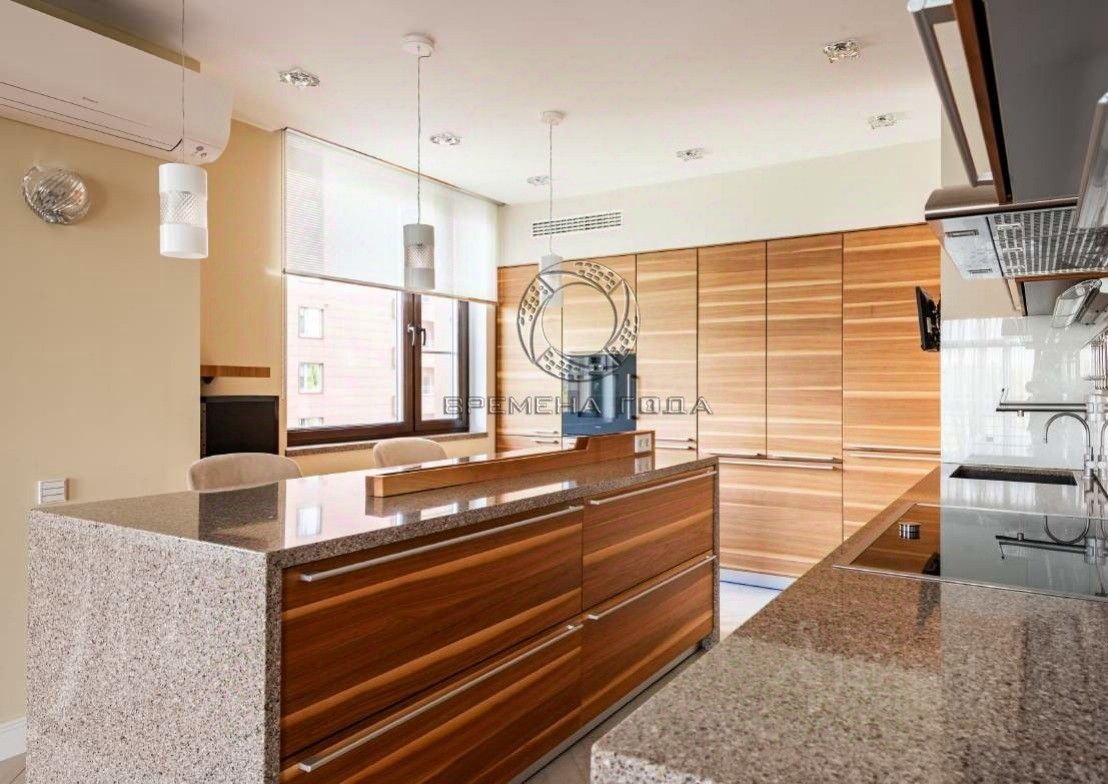 Продажа 5-комн квартиры на вторичном рынке улица Фотиевой,  д. 6к1