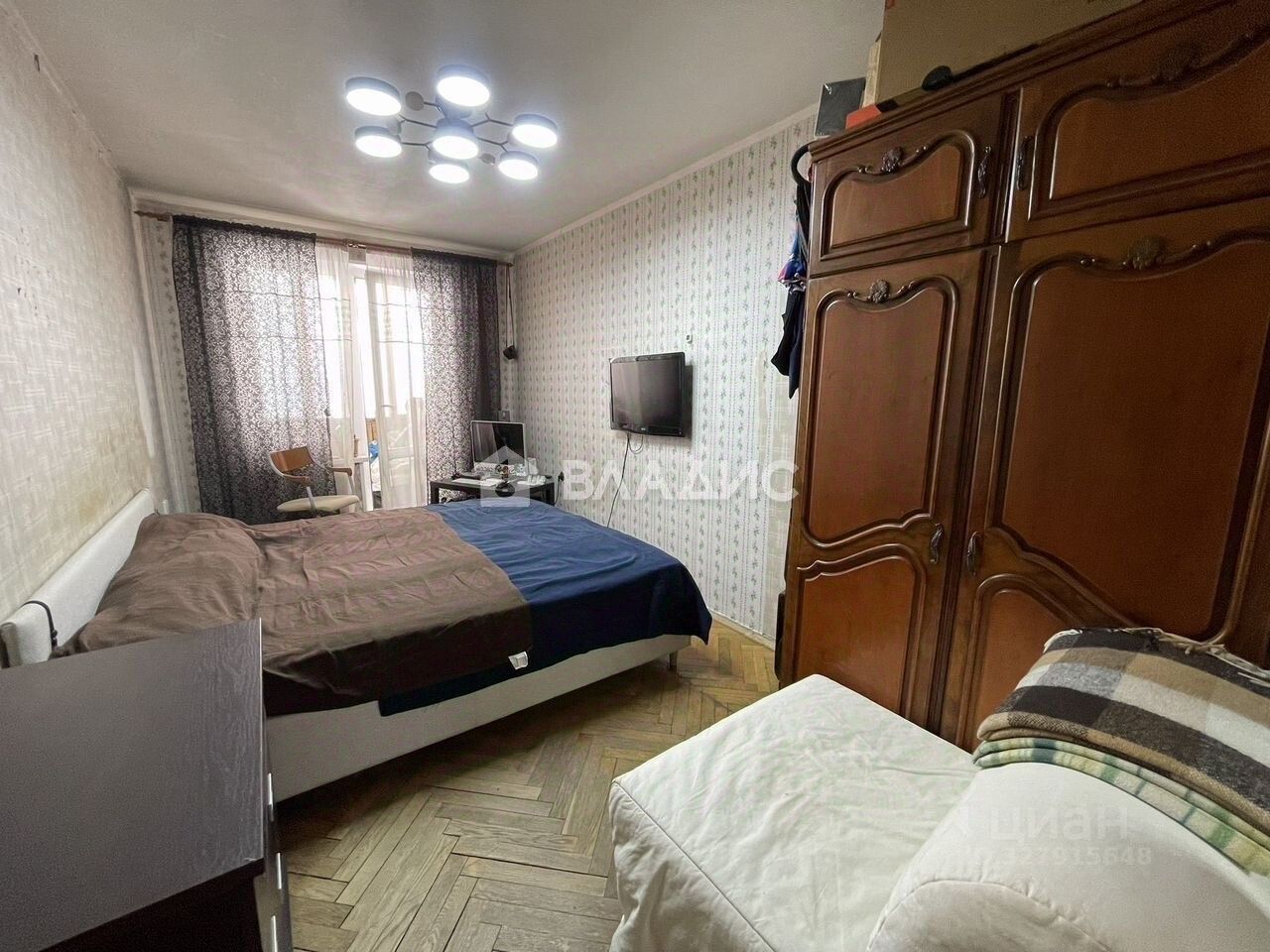 Продажа 3-комн квартиры на вторичном рынке улица Бажова, 15К2