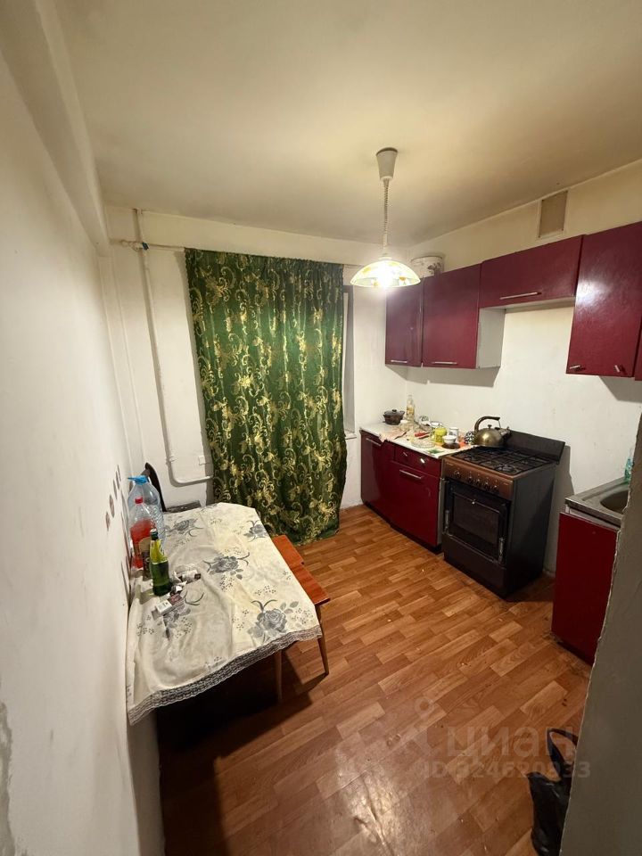 Продажа 2-комн квартиры на вторичном рынке улица Замшина, 35