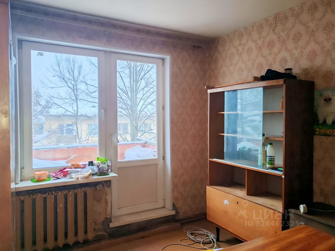 Продажа 3-комн квартиры на вторичном рынке Сергиев Посад, улица Мира, 4