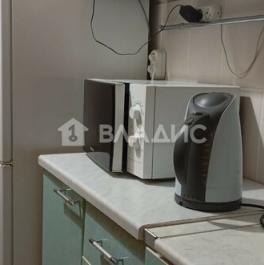 Продажа 3-комн квартиры на вторичном рынке Нарвский пр-кт,  д. 23/2 литХ