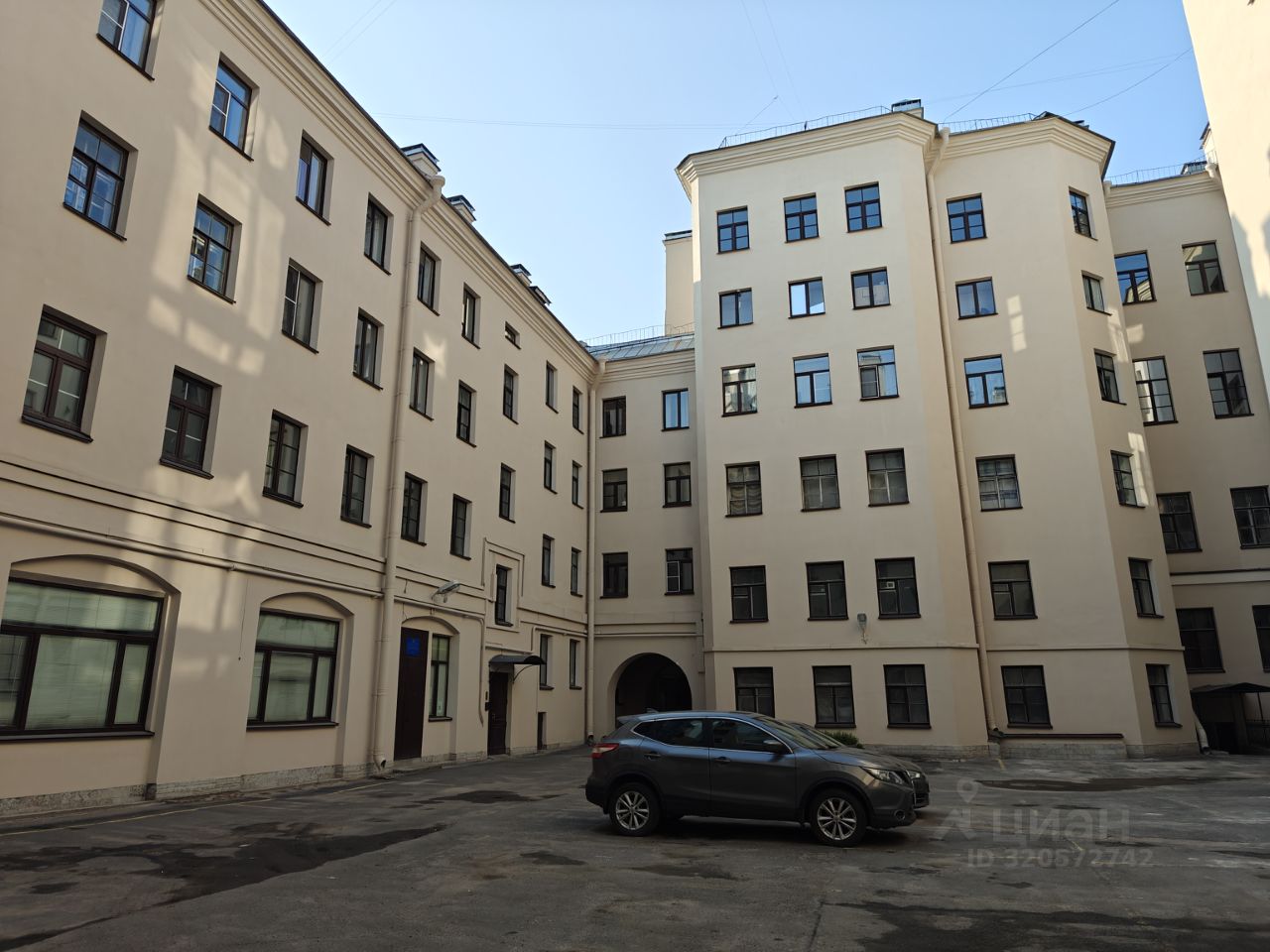 Продажа комнаты Моховая улица, 27-29