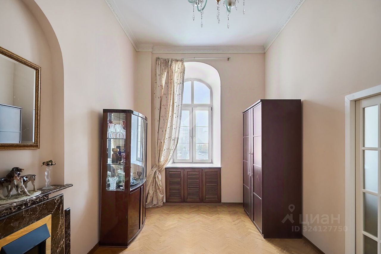 Продажа 4-комн квартиры на вторичном рынке Сретенский бульвар, 6/1С2