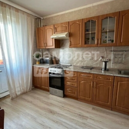 Продажа 3-комн квартиры на вторичном рынке Чехов, ул Весенняя,  д. 30