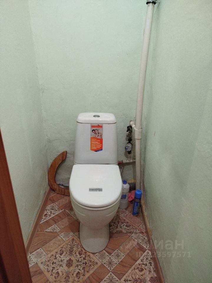 Продажа 2-комн квартиры на вторичном рынке Колпино, Октябрьская улица, 21