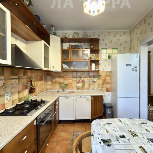 3-комн квартира Зорге, 6к3