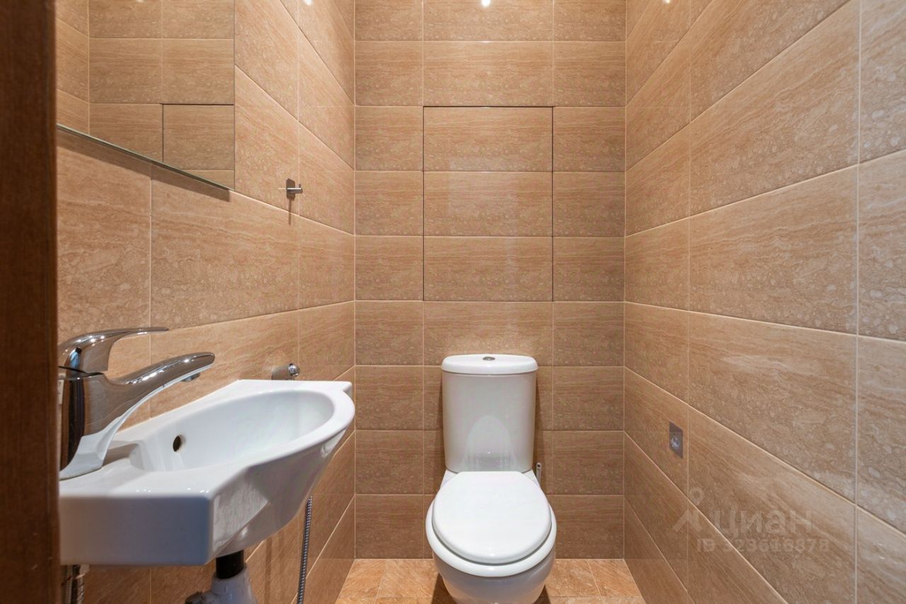 Продажа 4-комн квартиры на вторичном рынке Верхняя Красносельская улица, 19с2