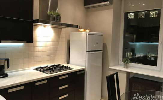 Аренда 2-комн квартиры на вторичном рынке Платовская улица,  д. 4