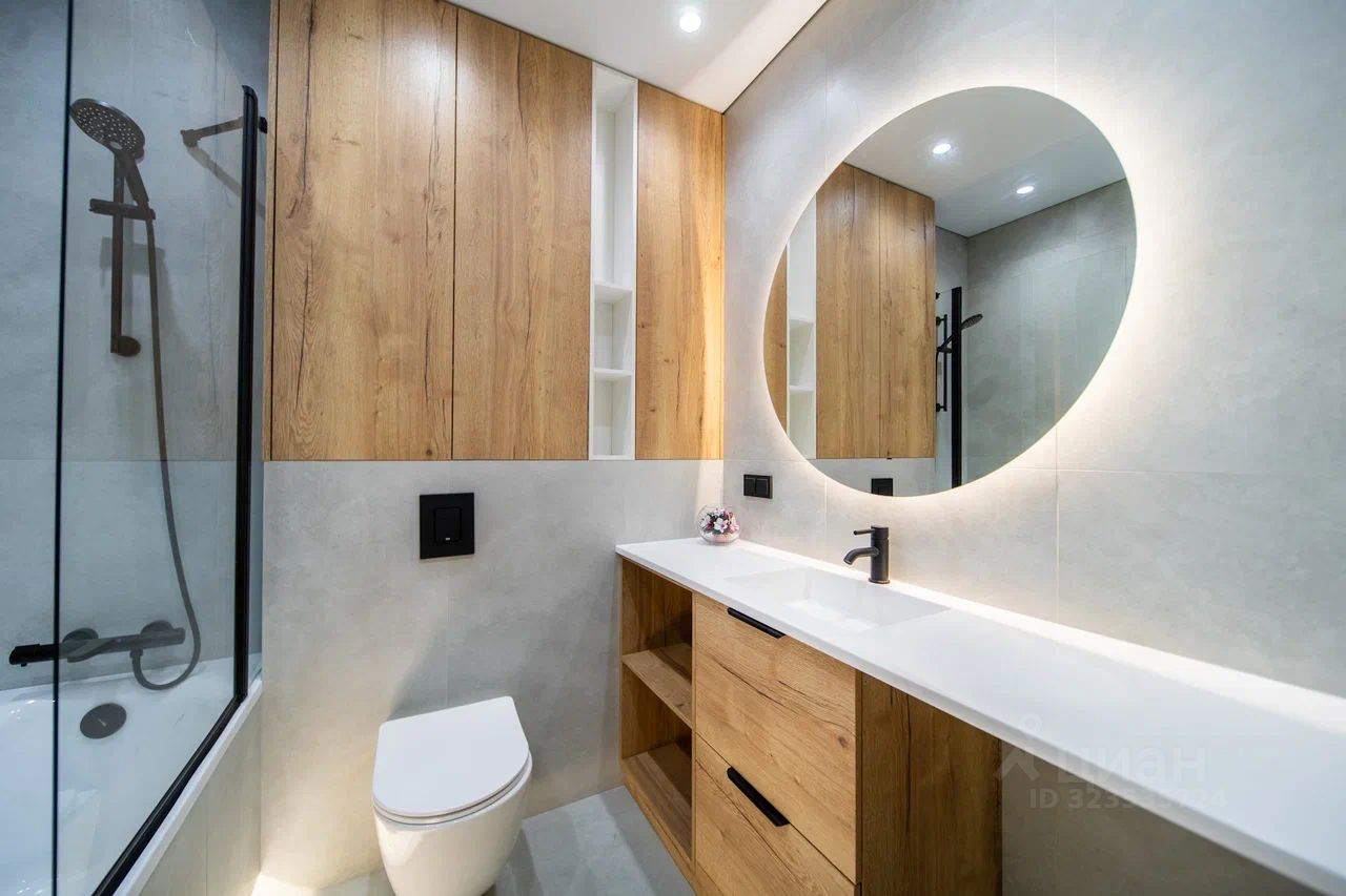 Продажа 2-комн квартиры на вторичном рынке бульвар Головнина, 3к1