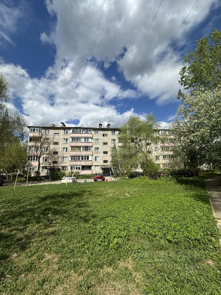 Продажа 1-комн квартиры на вторичном рынке Апрелевка, улица Комсомольская, 8