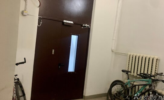 Продажа 4-комн квартиры на вторичном рынке улица Черняховского,  д. 6