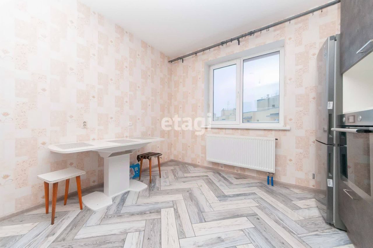 Продажа 2-комн квартиры на вторичном рынке Окраинная улица, 9К