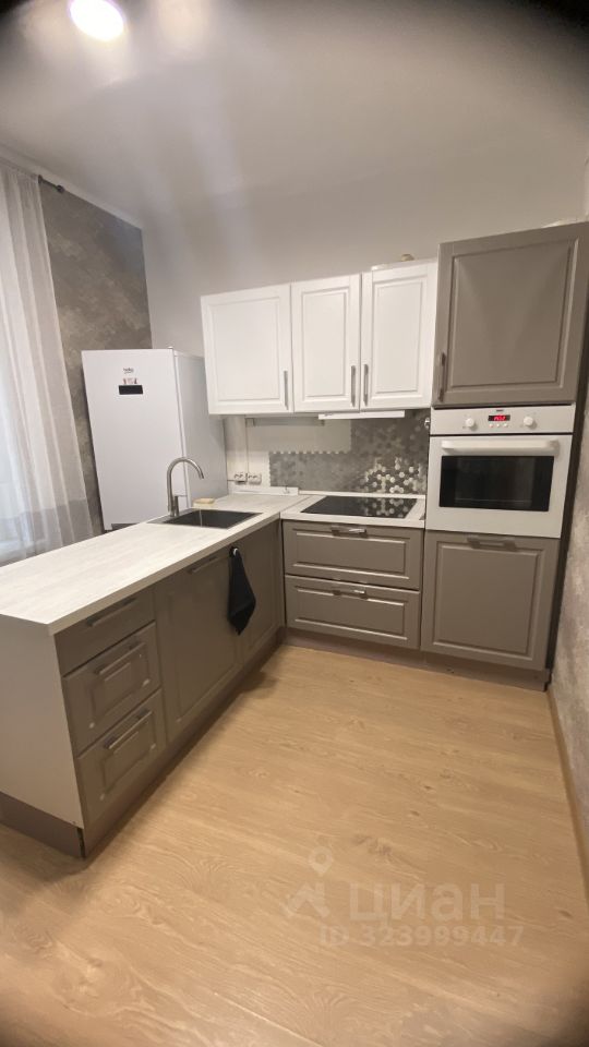 Аренда 1-комн квартиры на вторичном рынке Комендантский проспект, 64к1