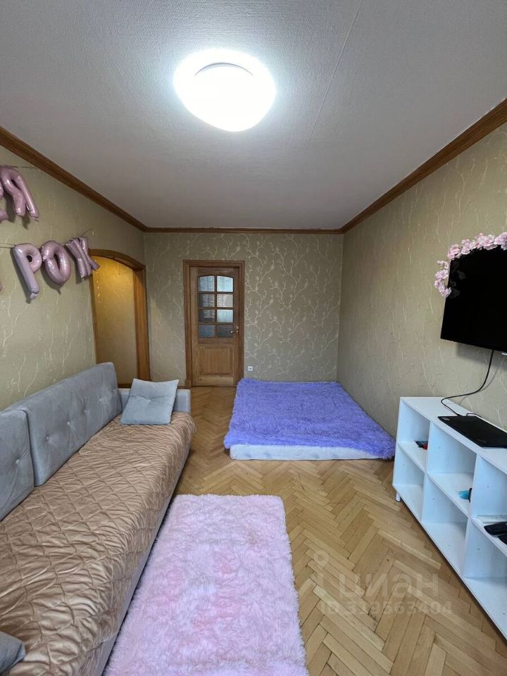 Продажа 3-комн квартиры на вторичном рынке Белградская улица, 6К1