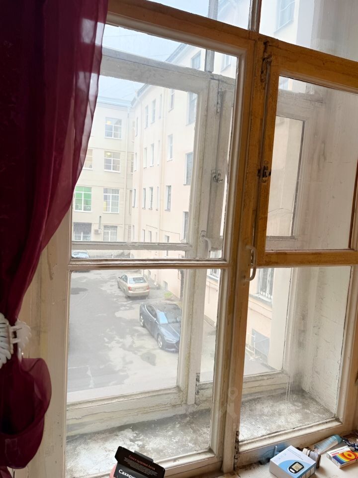 Продажа комнаты Вознесенский проспект, 53