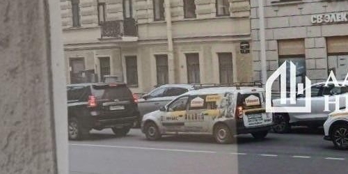 3-комн квартира Исполкомская улица, 10