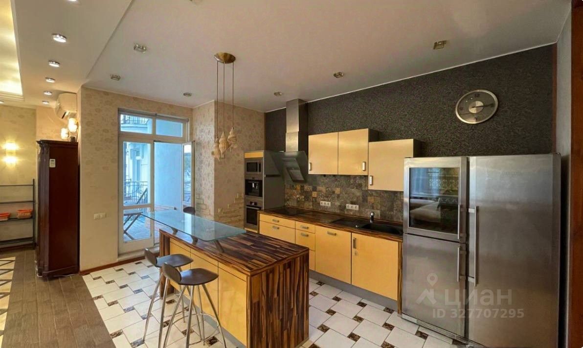 Продажа 3-комн квартиры на вторичном рынке Береговая улица, 4К5