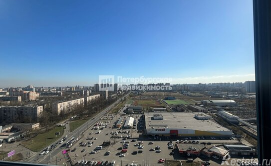 Продажа 4-комн квартиры на вторичном рынке ул Типанова,  д. 27/39