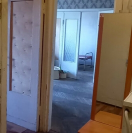 Продажа 2-комн квартиры на вторичном рынке Ломоносов г, Сафронова ул,  д. 2