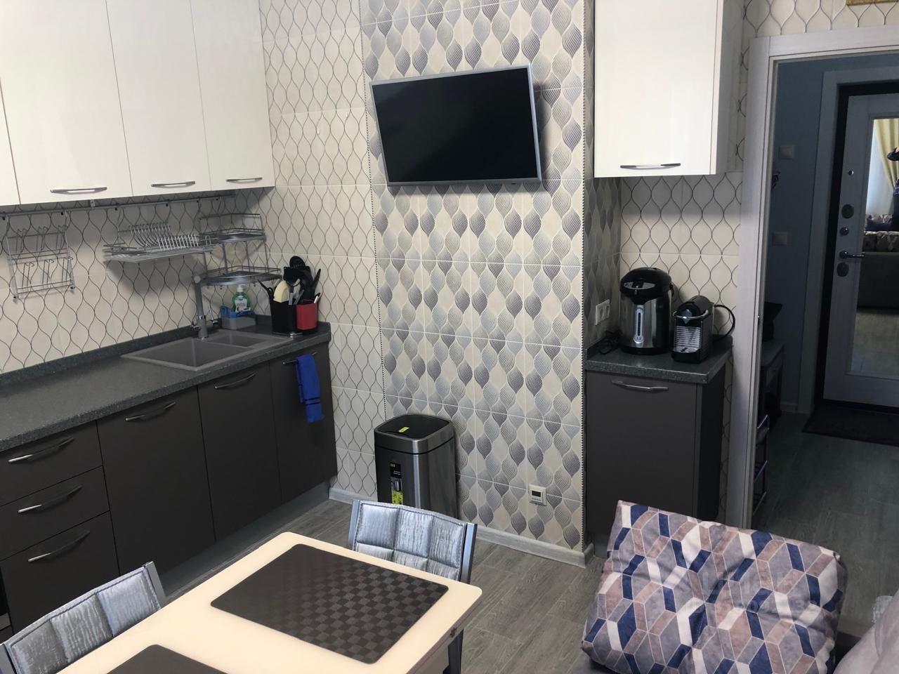 Продажа 1-комн квартиры на вторичном рынке Константа тер., с. Константиново, 5