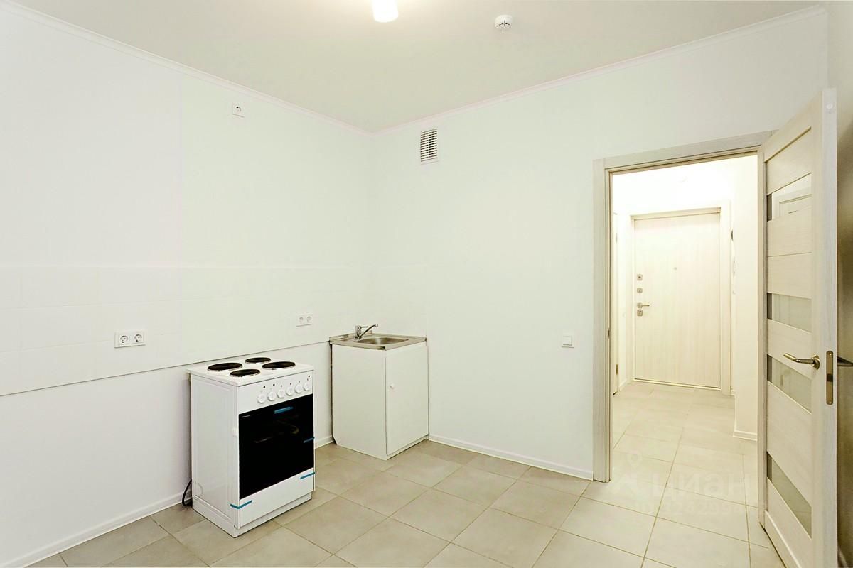 Продажа 2-комн квартиры на вторичном рынке Погонный проезд, 13