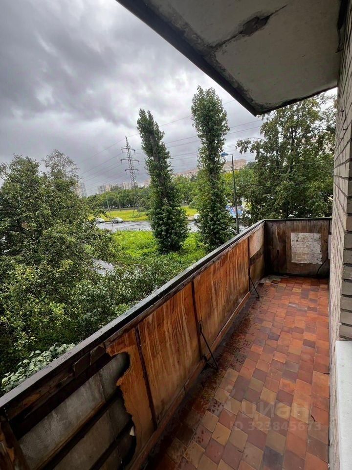 Продажа 2-комн квартиры на вторичном рынке проспект Космонавтов, 26