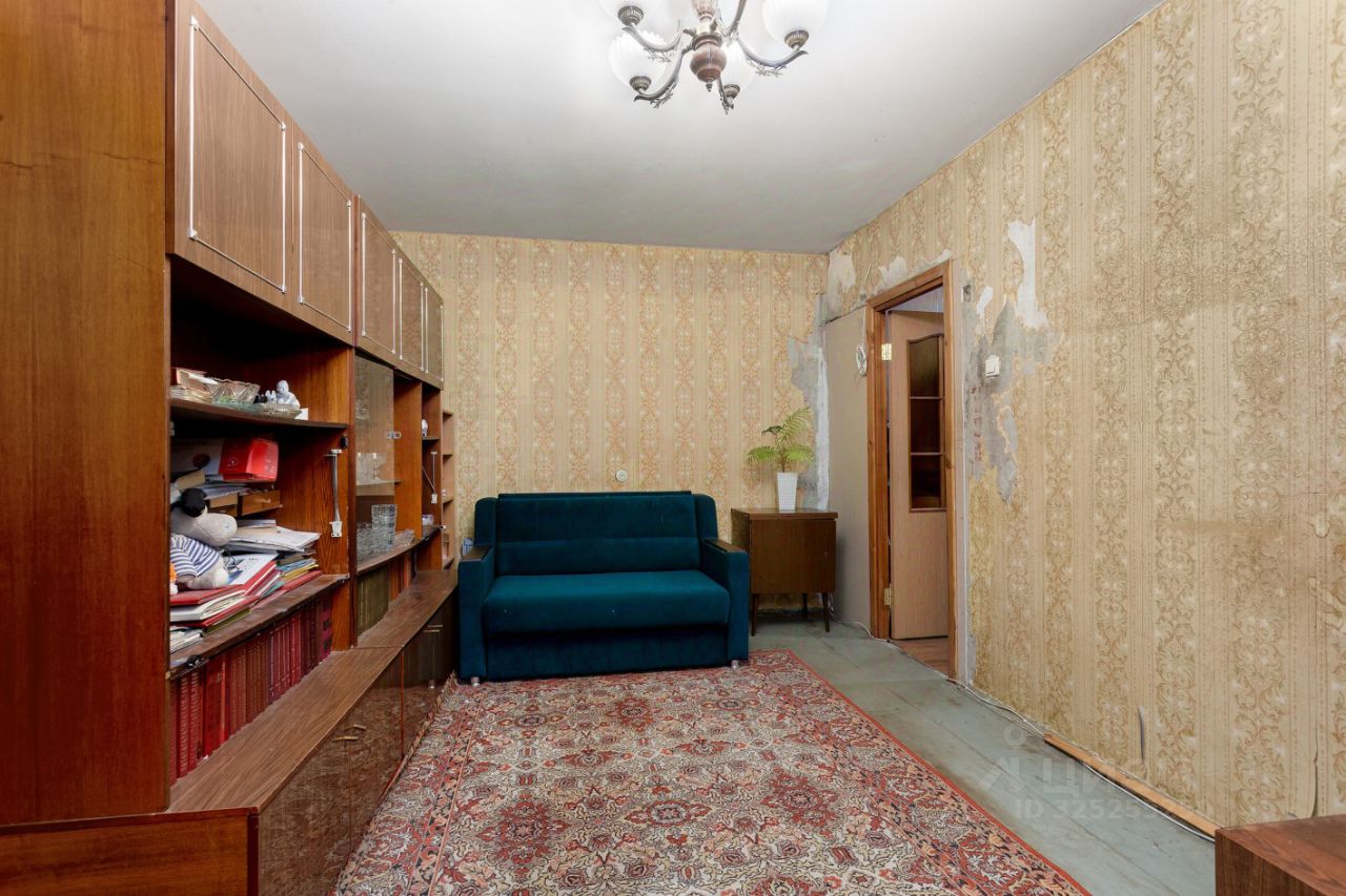 Продажа 3-комн квартиры на вторичном рынке улица Тельмана, 44