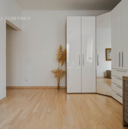 Продажа 3-комн квартиры на вторичном рынке проспект Медиков,  д. 10 к2