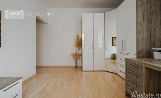 Продажа 3-комн квартиры на вторичном рынке проспект Медиков,  д. 10 к2