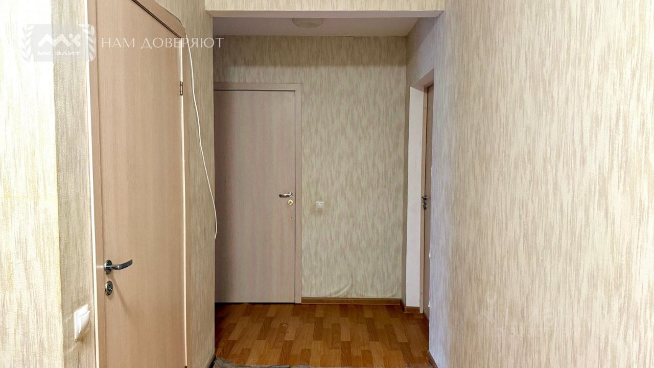 Продажа 3-комн квартиры на вторичном рынке Новоколомяжский проспект, 12К1