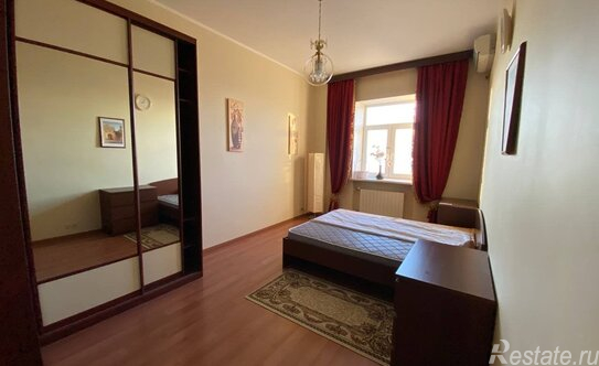 Аренда 3-комн квартиры на вторичном рынке Живописная улица,  д. 48