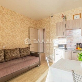 Продажа 1-комн квартиры на вторичном рынке Светлановский пр-кт,  д. 70 к1