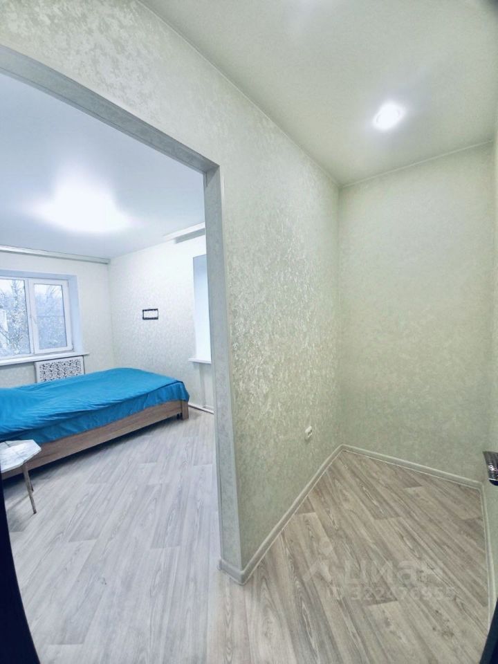 Продажа 2-комн квартиры на вторичном рынке пос. НИИРП, 3