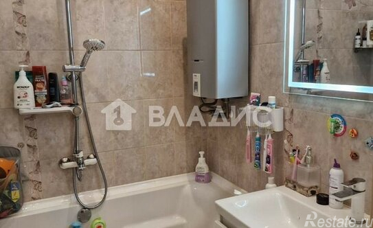 Продажа 2-комн квартиры на вторичном рынке улица Стахановцев,  д. 10 к3