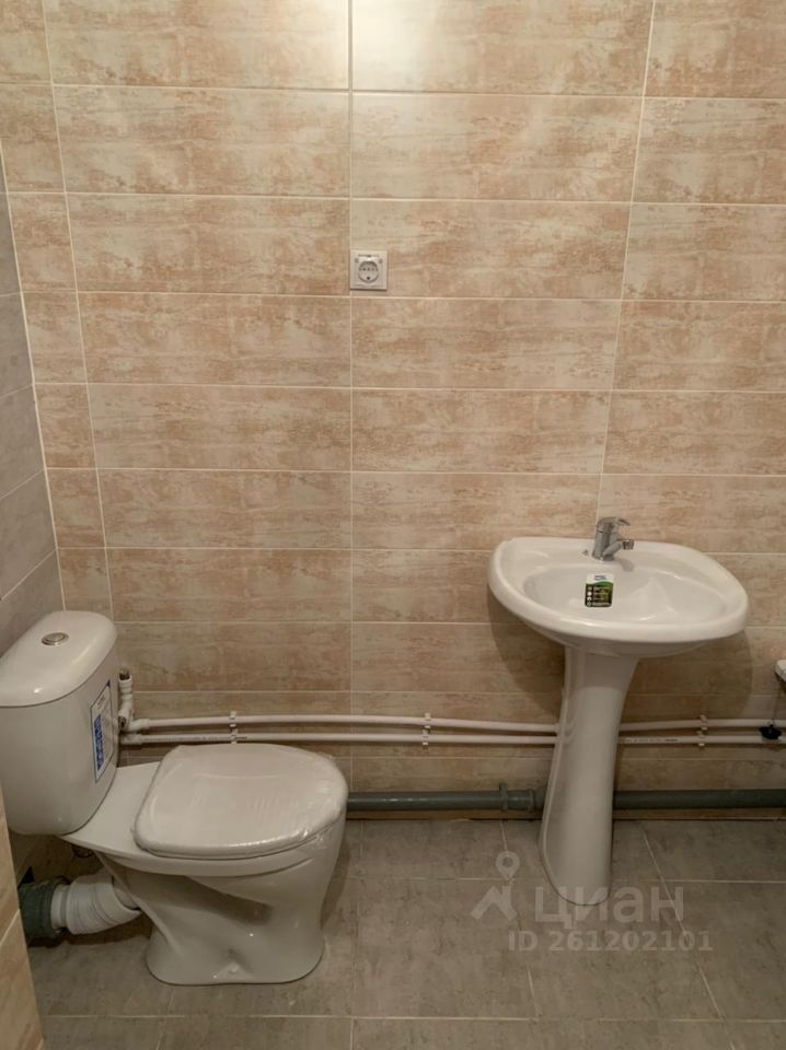 Аренда 2-комн квартиры на вторичном рынке бульвар Александра Грина, 3