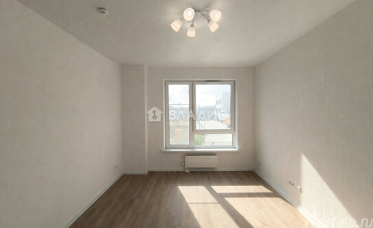 Продажа 2-комн квартиры на вторичном рынке Сиреневый бульвар,  д. 4/7