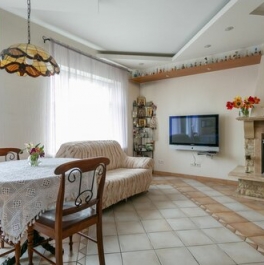 Продажа 3-комн квартиры на вторичном рынке 3 Линия 1 половины ул,  д. 53