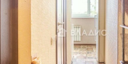 3-комн квартира улица Добровольцев, 62К1