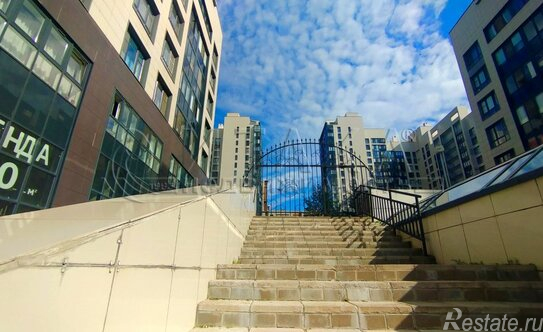 Продажа 1-комн квартиры на вторичном рынке Петергофское ш,  д. 59