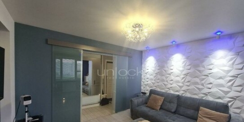2-комн квартира Ставропольская улица,  д. 74